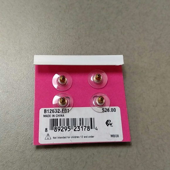 Betsey Johnson Earrings - Picture 3 of 3